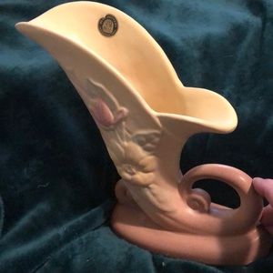 Magnolia Cornucopia Hull Vase